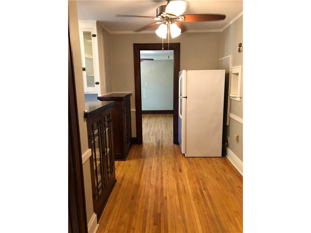 1703 1702 Ashland and Laurel Avenue Saint Paul MN 55104 7045473 image18