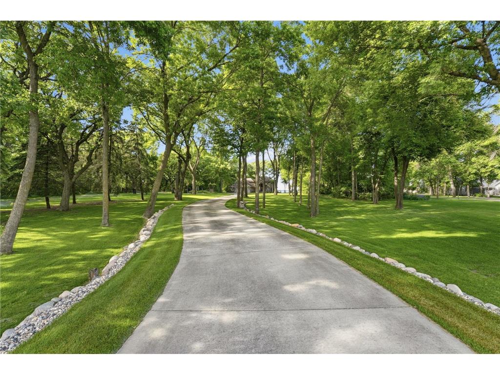 1703 S Le Homme Dieu Drive NE Alexandria MN 56308 - Le Homme Dieu 7072168 image3