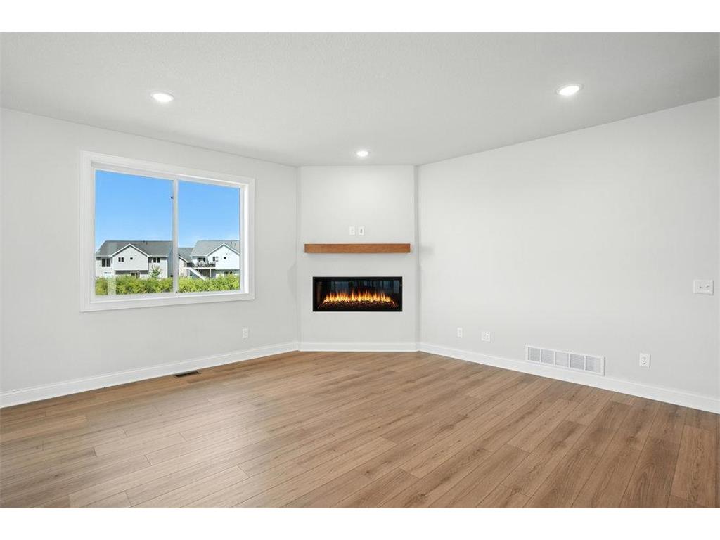 1703 Spruce Street Farmington MN 55024 7007506 image23