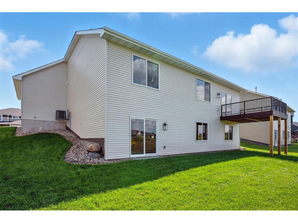 1703 Spruce Street Farmington MN 55024 7007506 image4