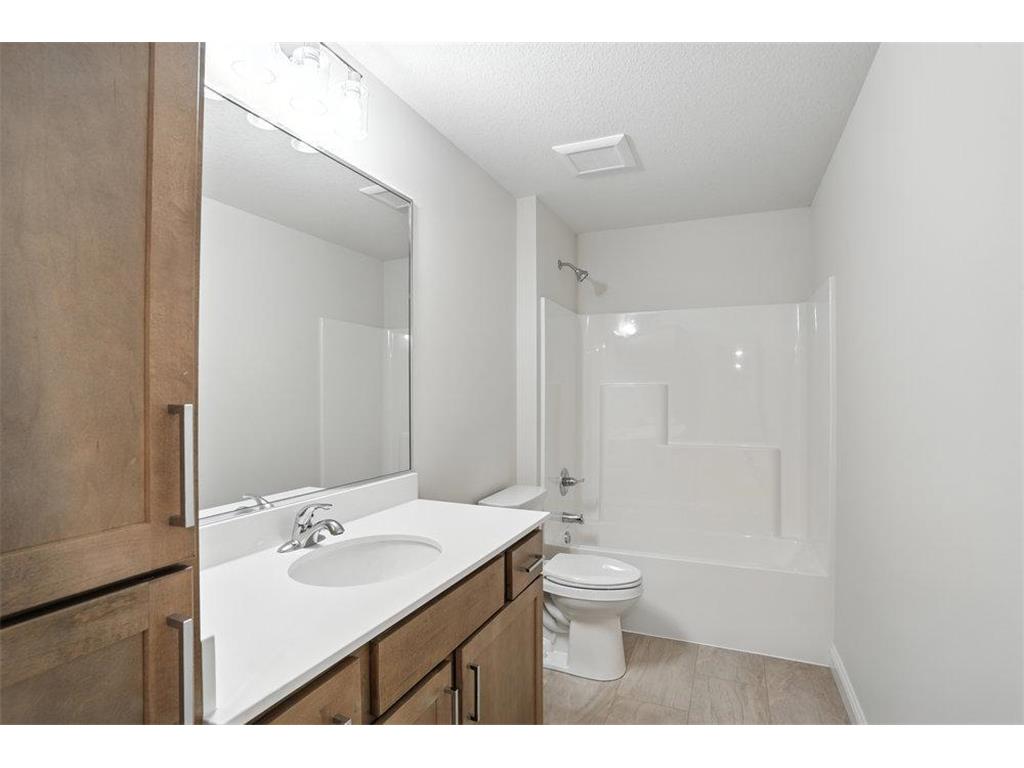 1703 Spruce Street Farmington MN 55024 7007506 image50