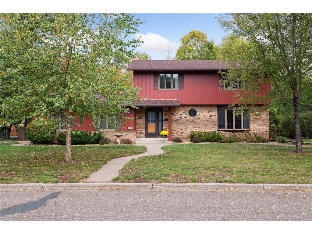 1703 Willow Drive Hudson WI 54016 6436297 image1