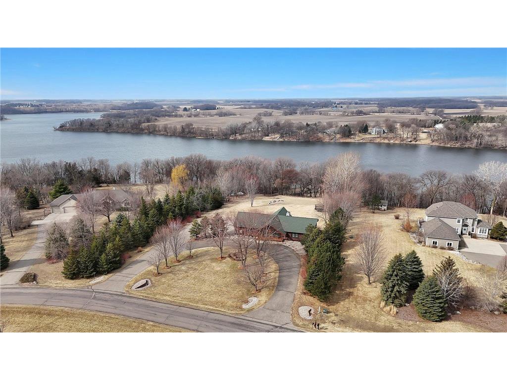 17031 236th Circle Hutchinson MN 55350 - Hook 6644704 image1