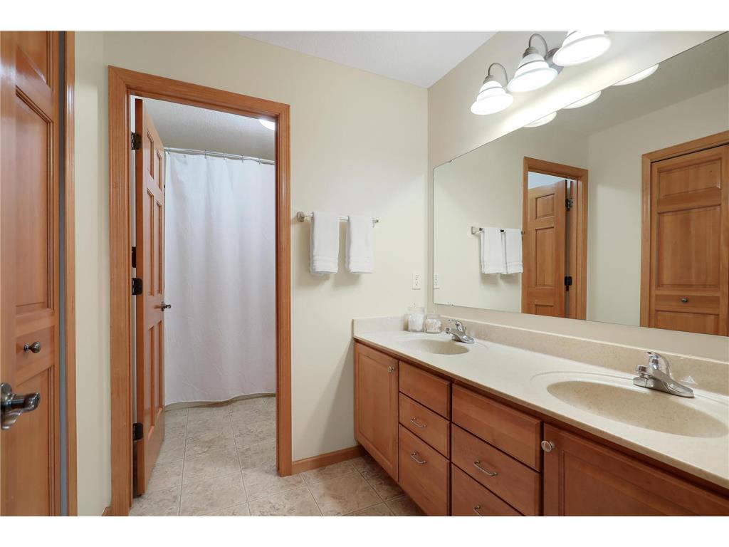 17039 Valley Road Eden Prairie MN 55347 7058254 image70