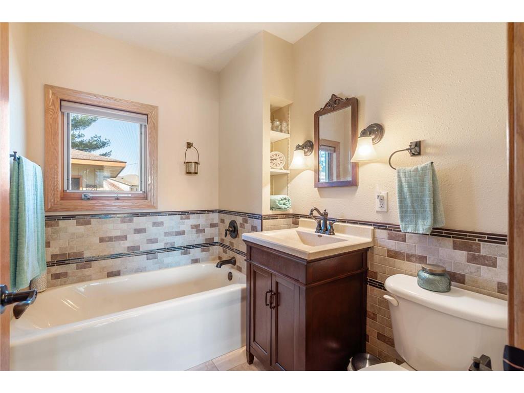 1704 13th Avenue NE Brainerd MN 56401 - Rice Lake 7061339 image17