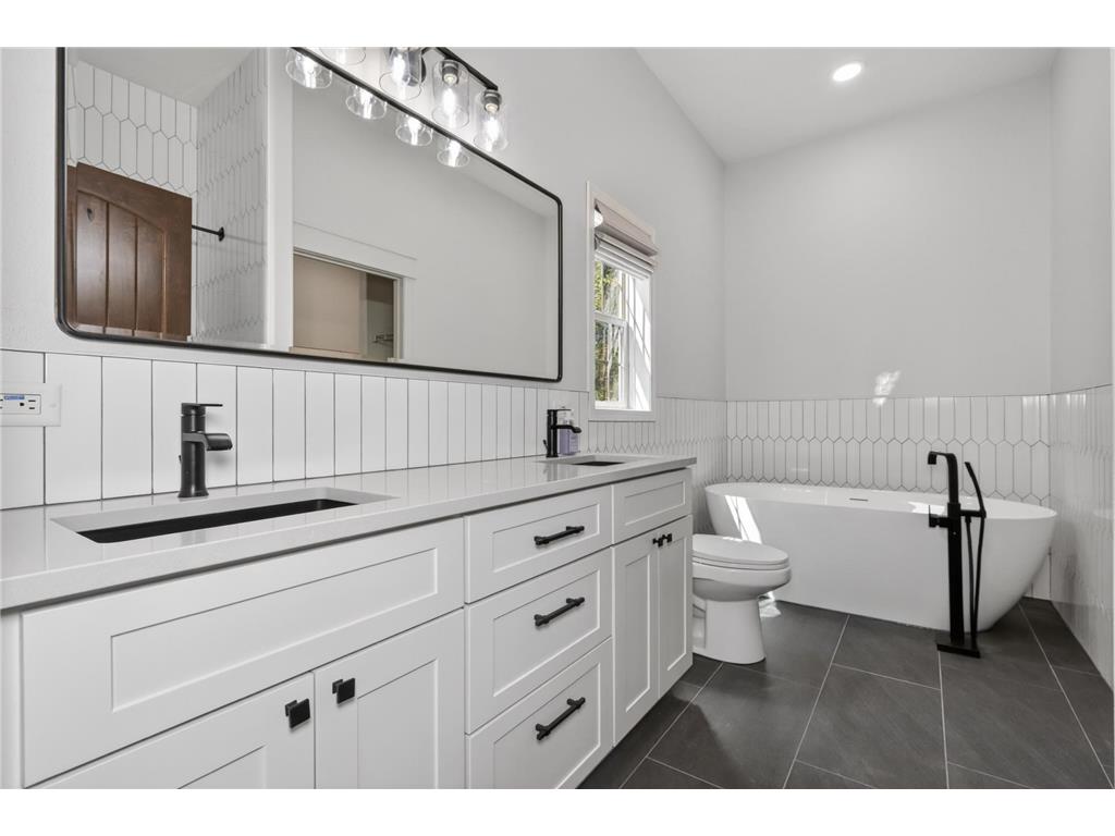 1704 Forest Hills Avenue Grand Rapids MN 55744 7081903 image34