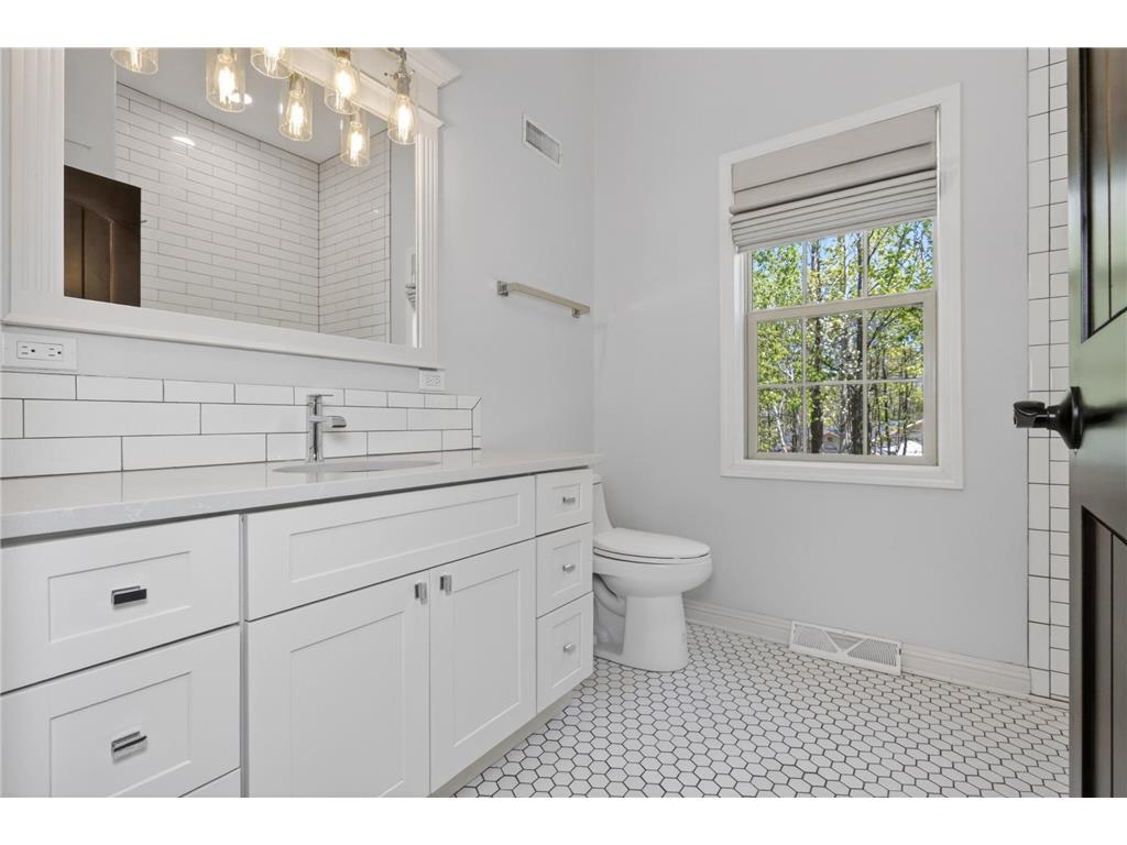 1704 Forest Hills Avenue Grand Rapids MN 55744 7081903 image39
