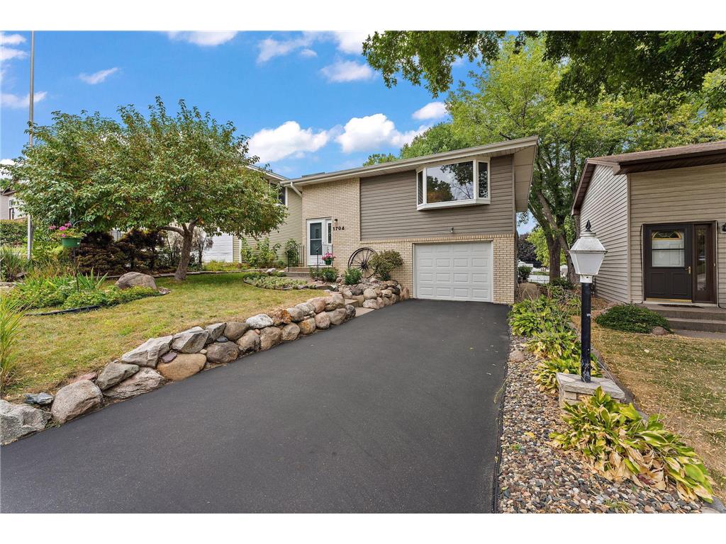 1704 Hawley Avenue, South Saint Paul, MN, 55075 MLS 6435944 Edina