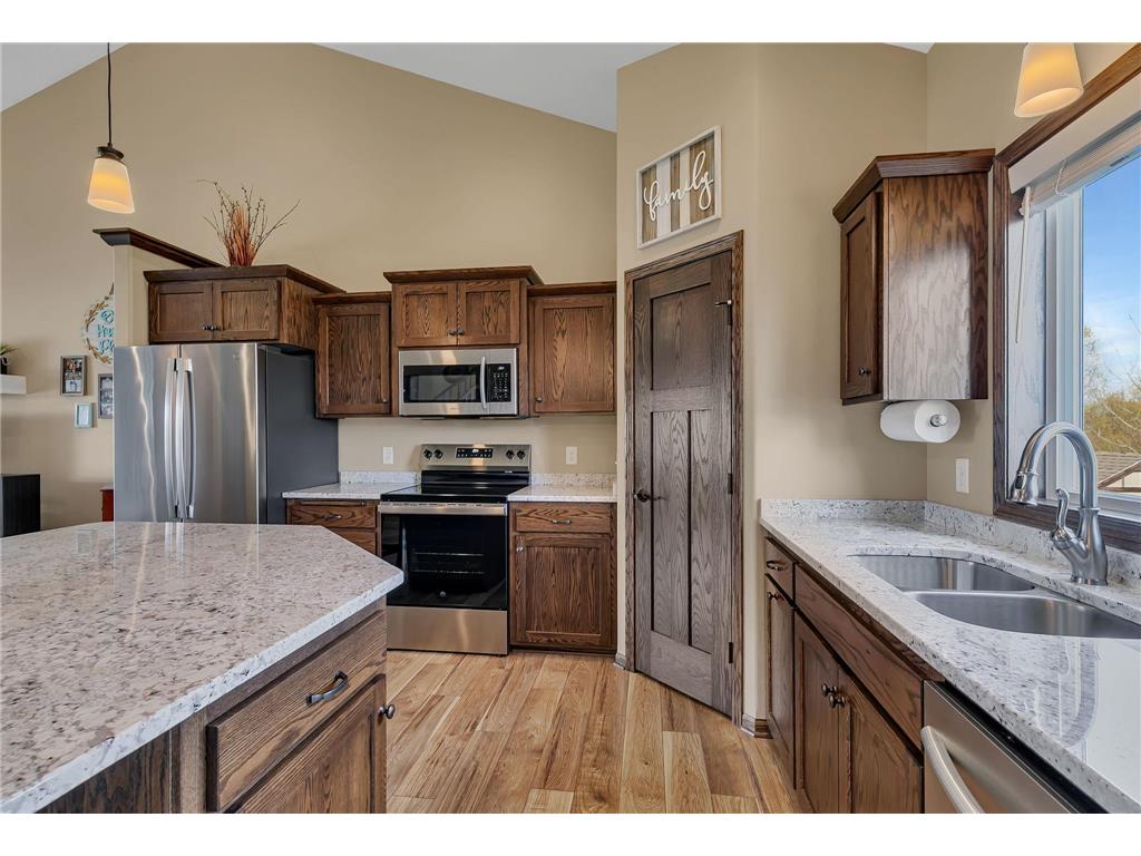 1704 Knottingham Drive Sartell MN 56377 7067472 image4