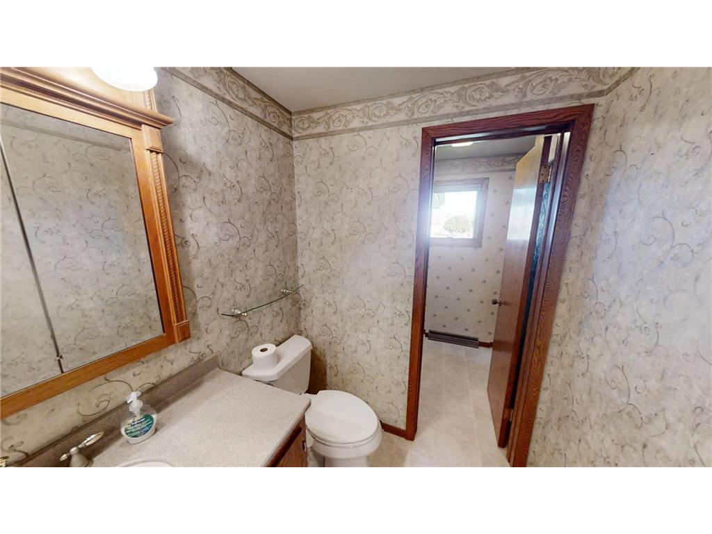 1704 Plainview Lane Albert Lea MN 56007 6811474 image24