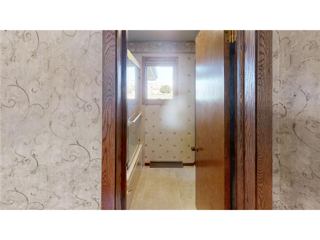 1704 Plainview Lane Albert Lea MN 56007 6811474 image25