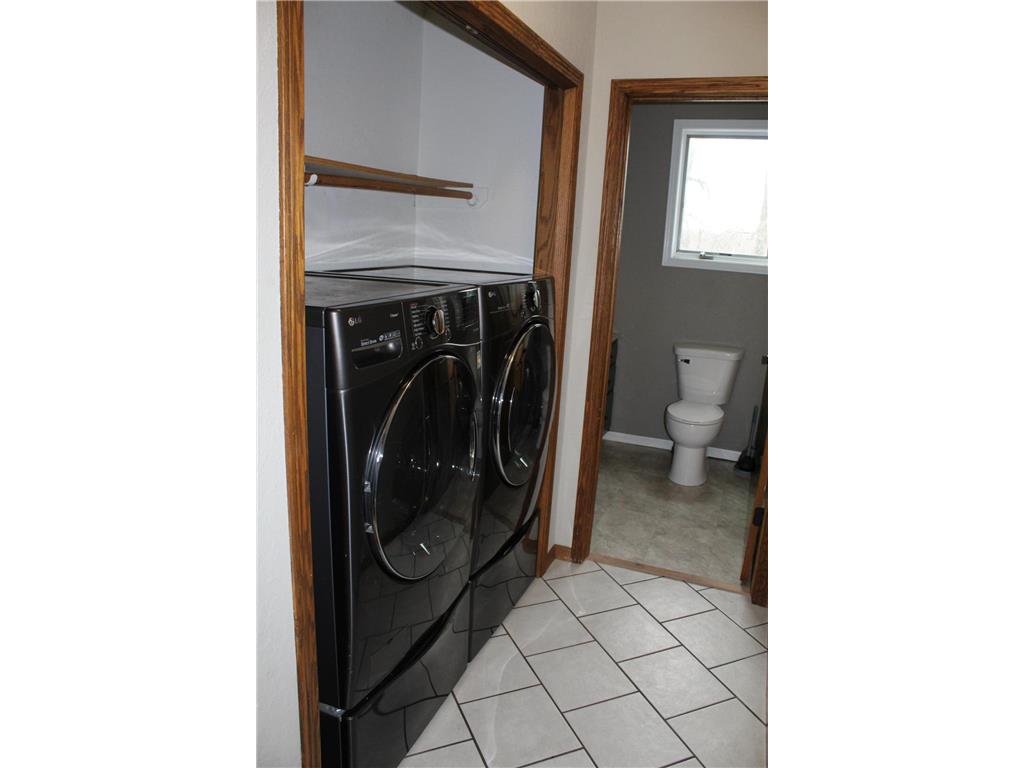 17042 250th Avenue Eden Lake Twp MN 56362 7027173 image16