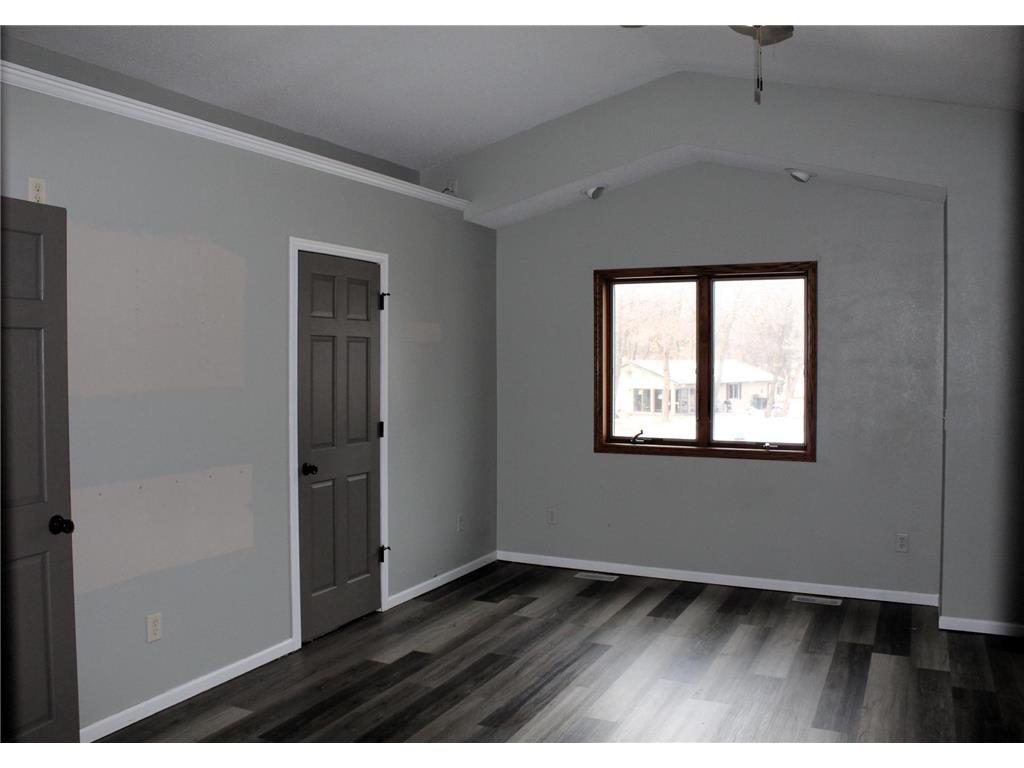 17042 250th Avenue Eden Lake Twp MN 56362 7027173 image21