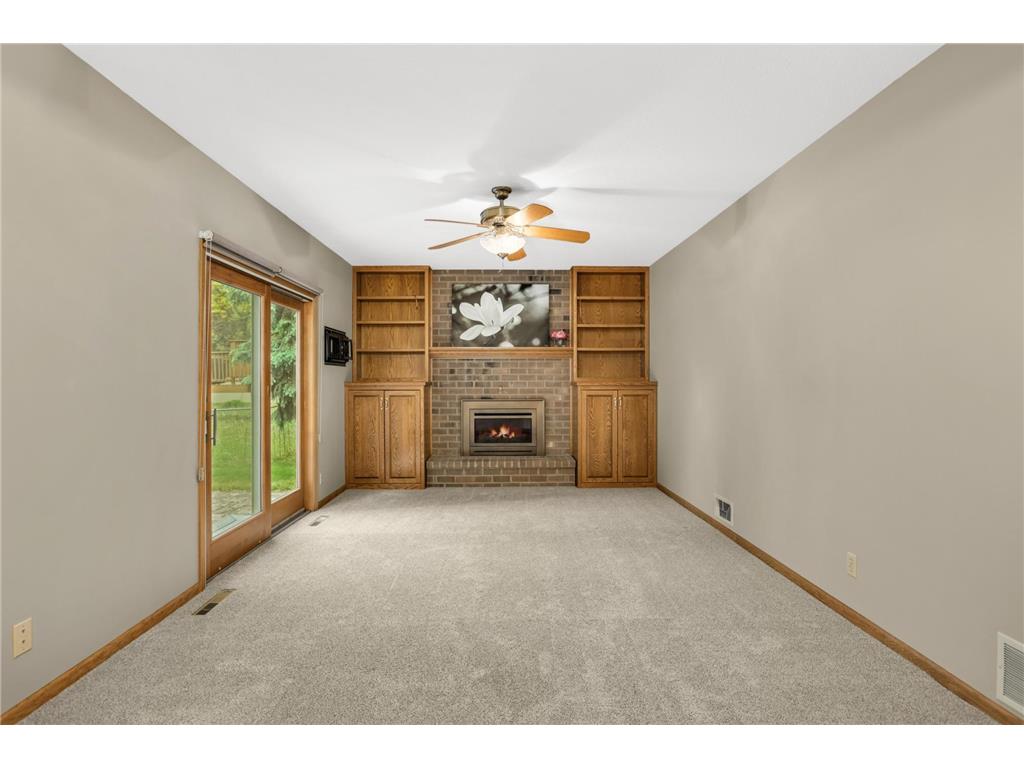 1705 James Court Burnsville MN 55337 7071091 image11