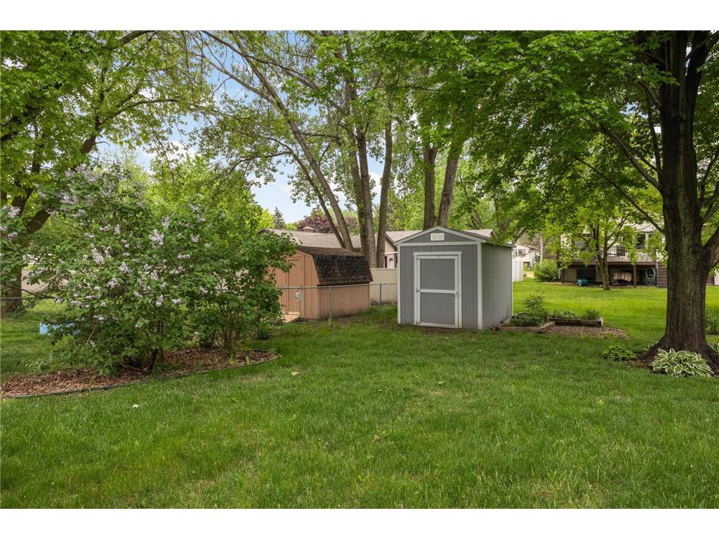 1705 James Court Burnsville MN 55337 7071091 image39