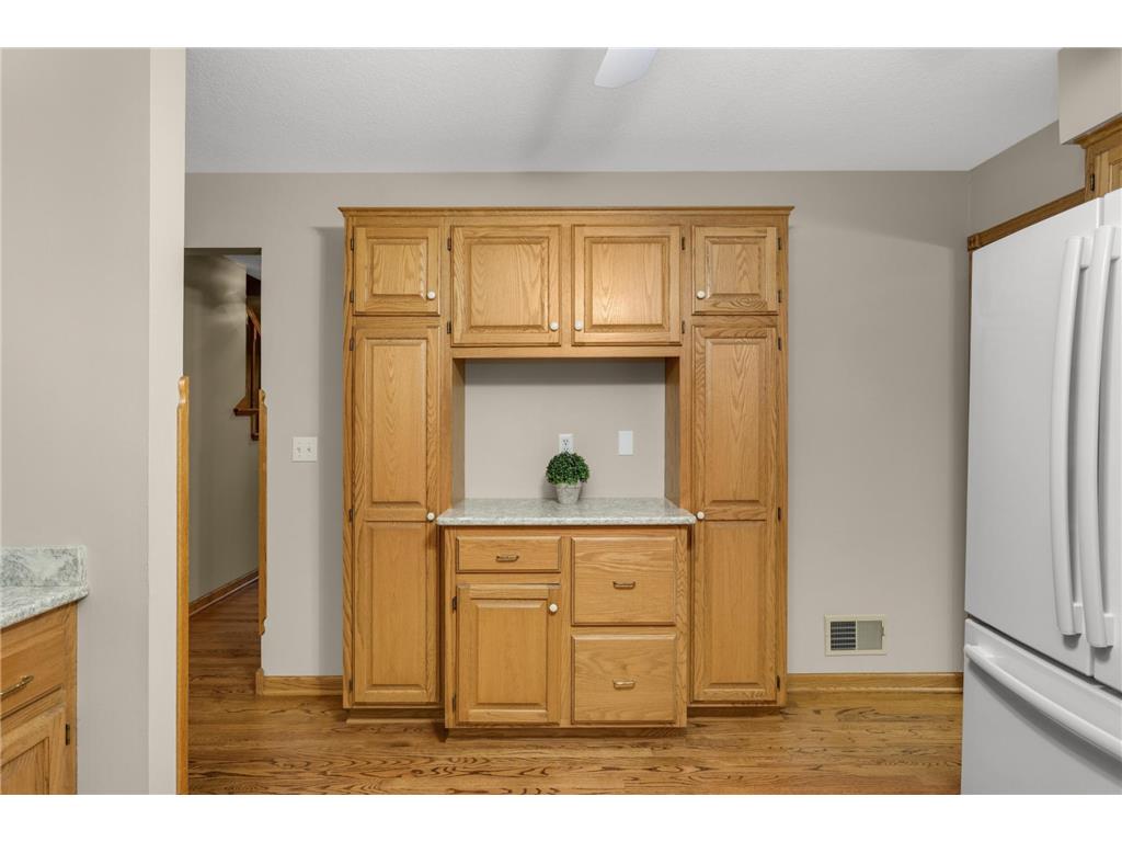 1705 James Court Burnsville MN 55337 7071091 image7