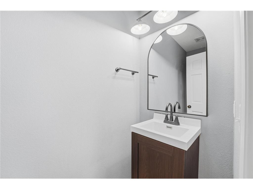 1705 Vale Court Faribault MN 55021 6820345 image21