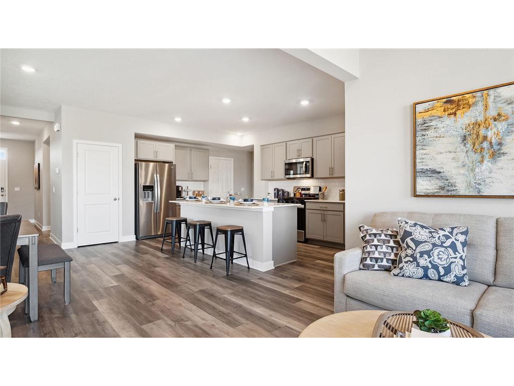 17050 Draper Way Lakeville MN 55044 7010018 image11