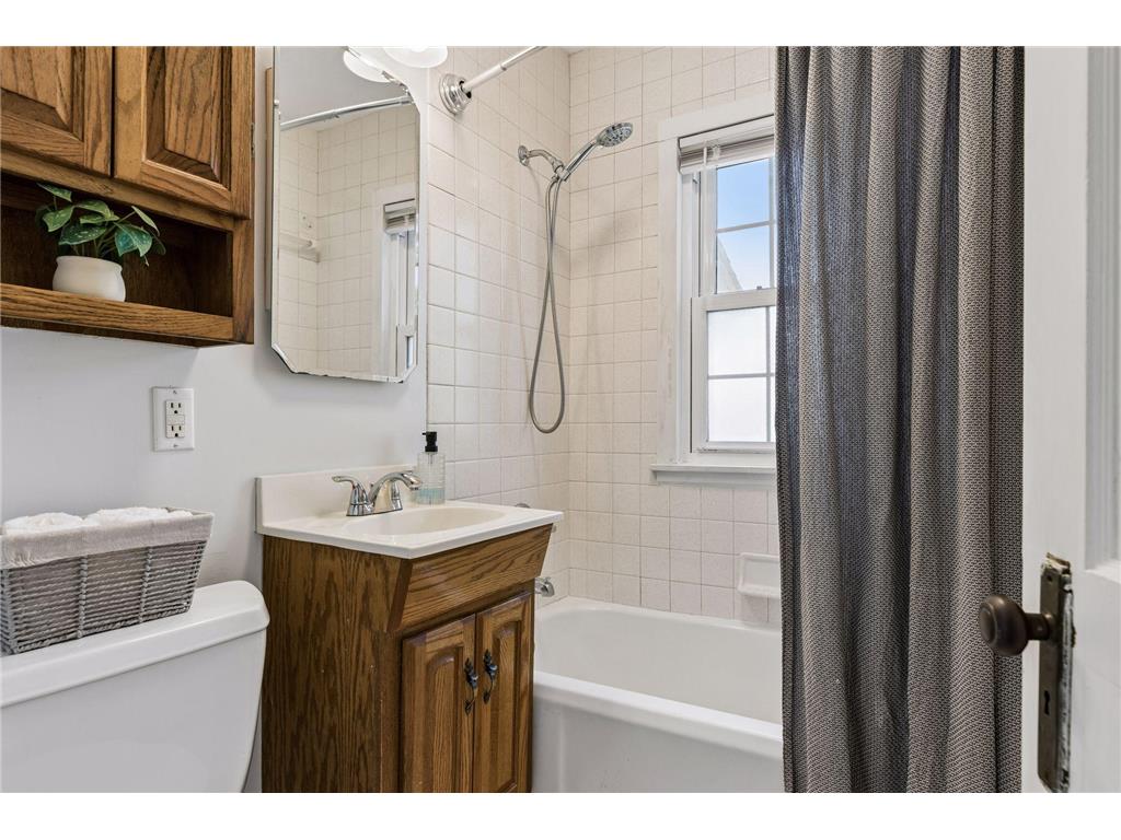 1706 Buchanan Street NE Minneapolis MN 55413 7075336 image20