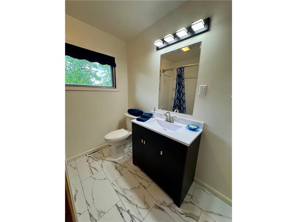 1706 Irvine Avenue NW Bemidji MN 56601 7100007 image26
