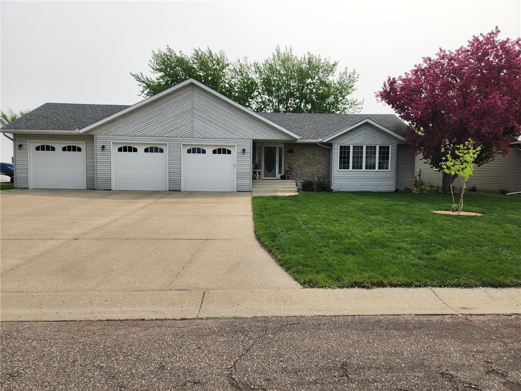 1706 Mcleod Avenue N Glencoe MN 55336 6684293 image1