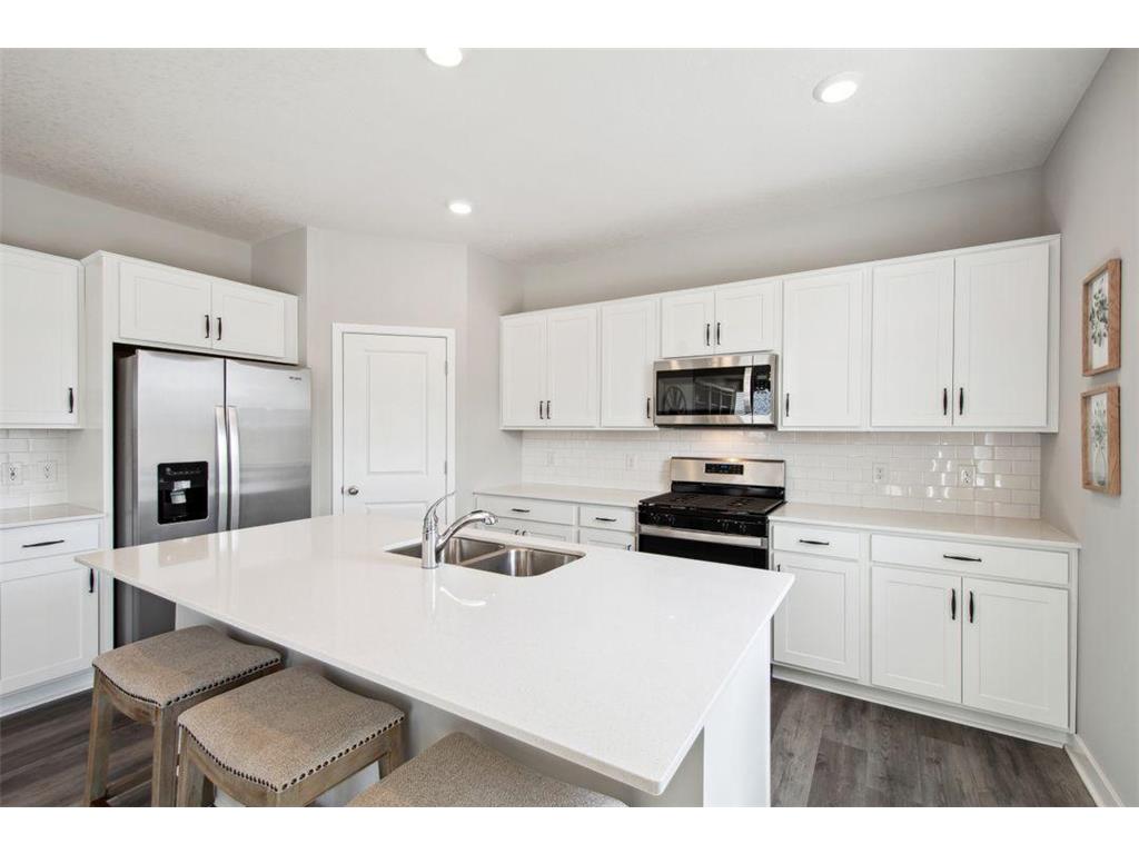 17065 Draper Way Lakeville MN 55044 7046097 image1
