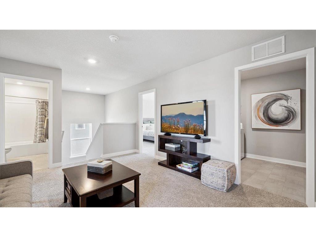 17066 Draper Way Lakeville MN 55044 6825175 image24