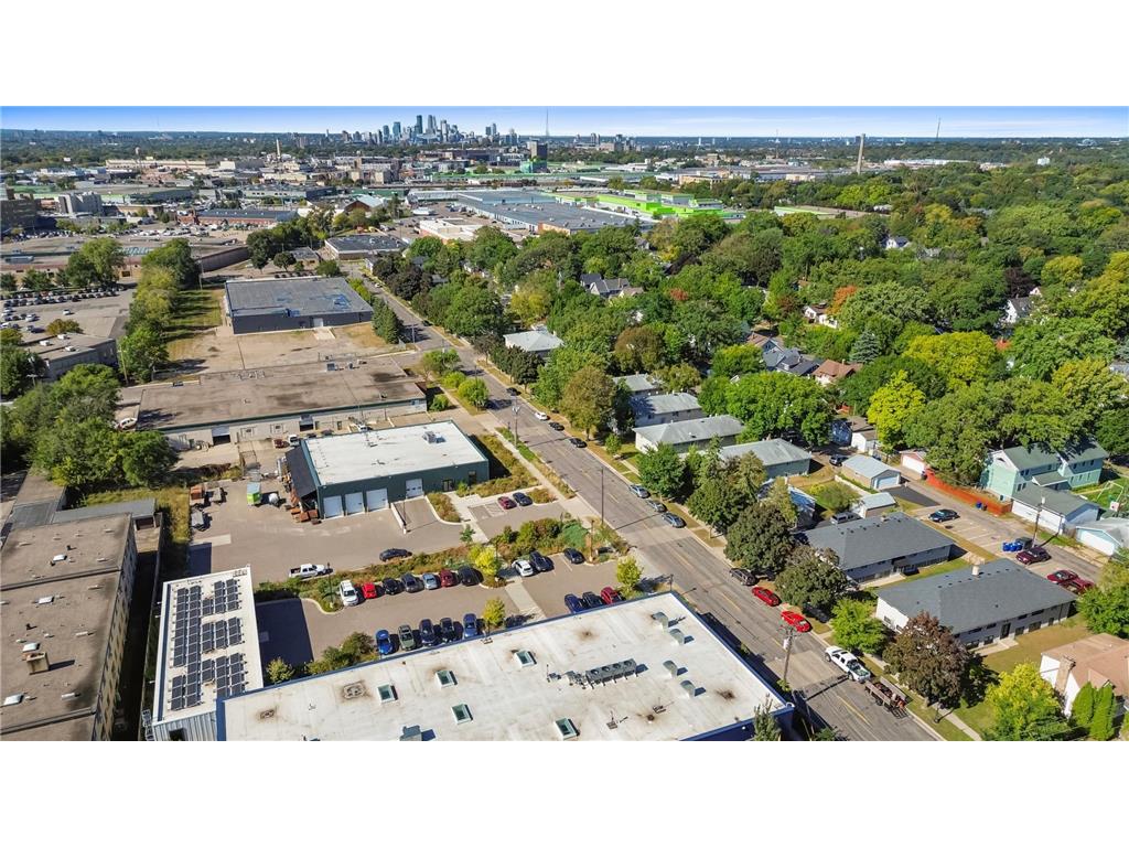 1707 & 1715 Thomas Avenue Saint Paul MN 55104 6801773 image11