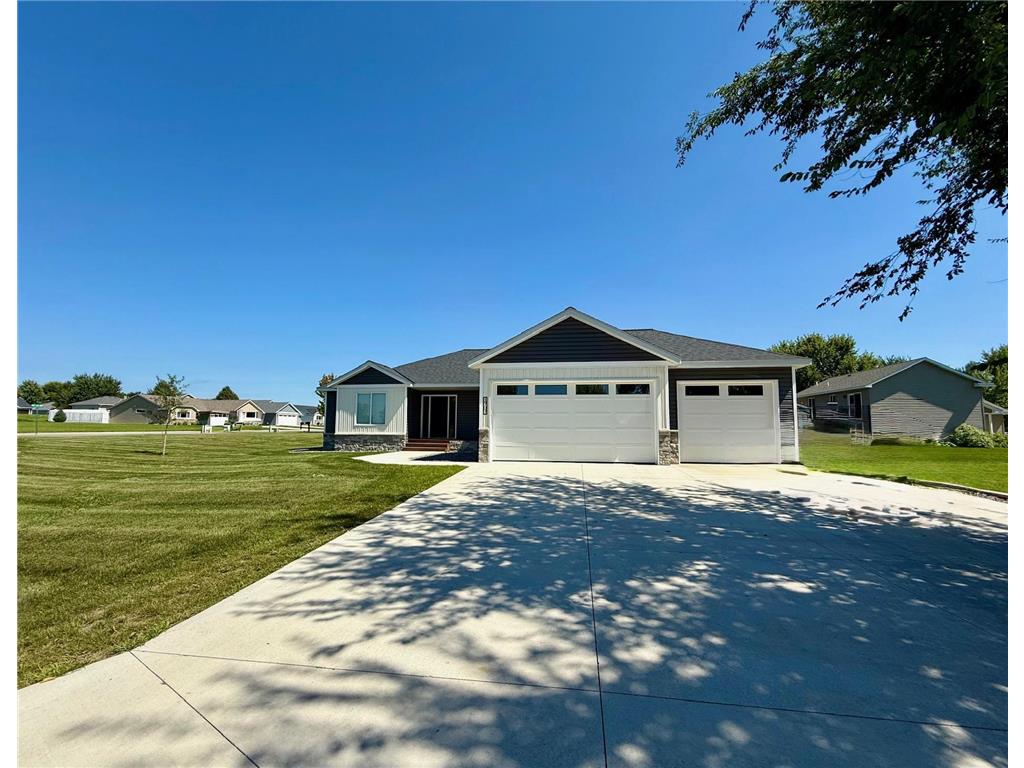 1707 17th Street NW Willmar MN 56201 6726048 image1