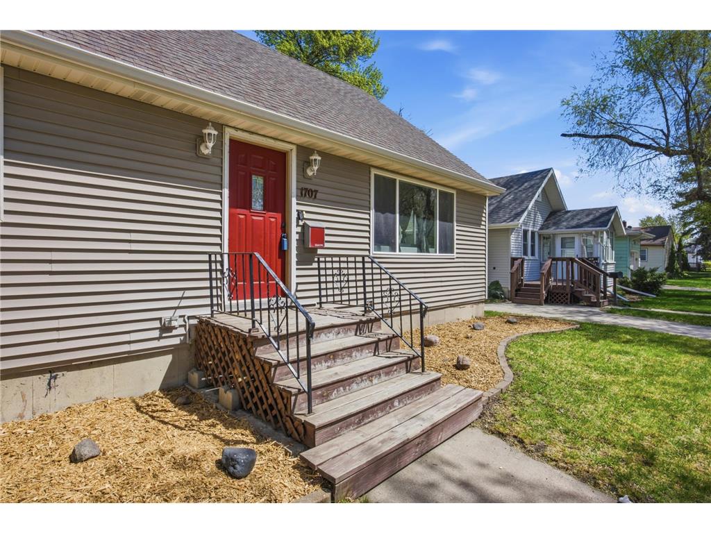 1707 6th Avenue S Fargo ND 58103 7076028 image3