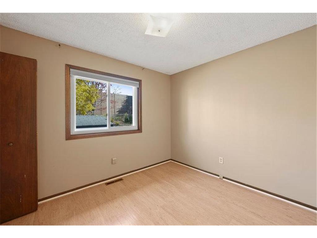 1707 Hallmark Avenue N Oakdale MN 55128 6819904 image13