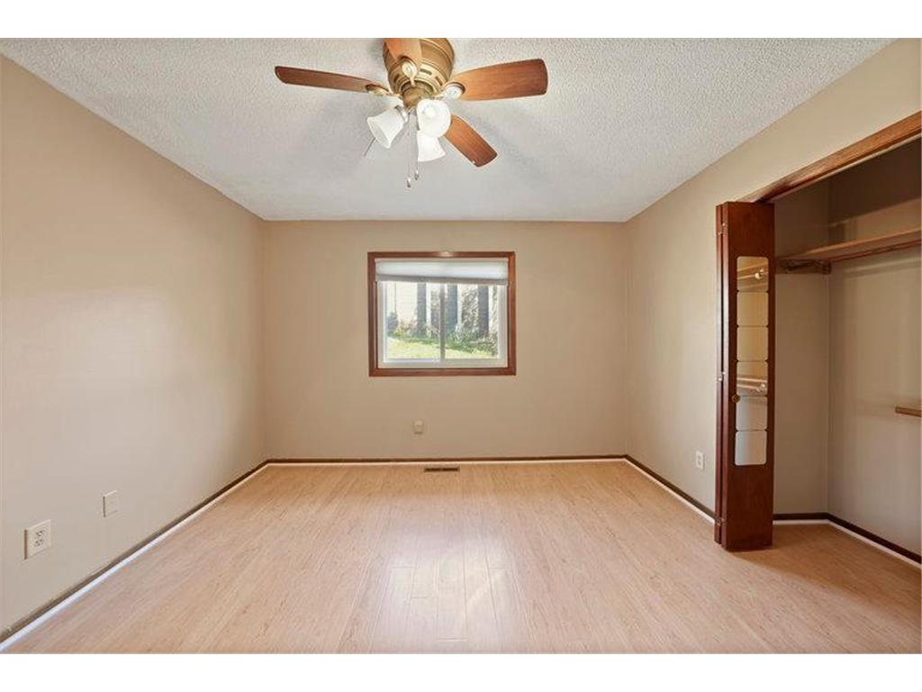 1707 Hallmark Avenue N Oakdale MN 55128 6819904 image16