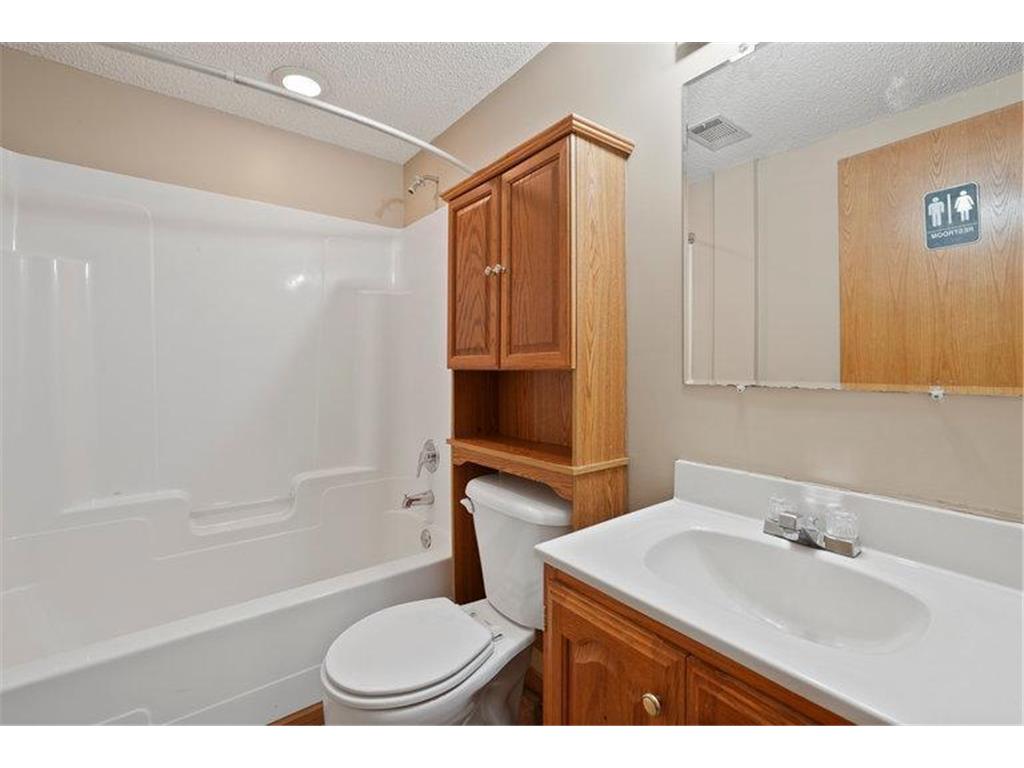 1707 Hallmark Avenue N Oakdale MN 55128 6819904 image18