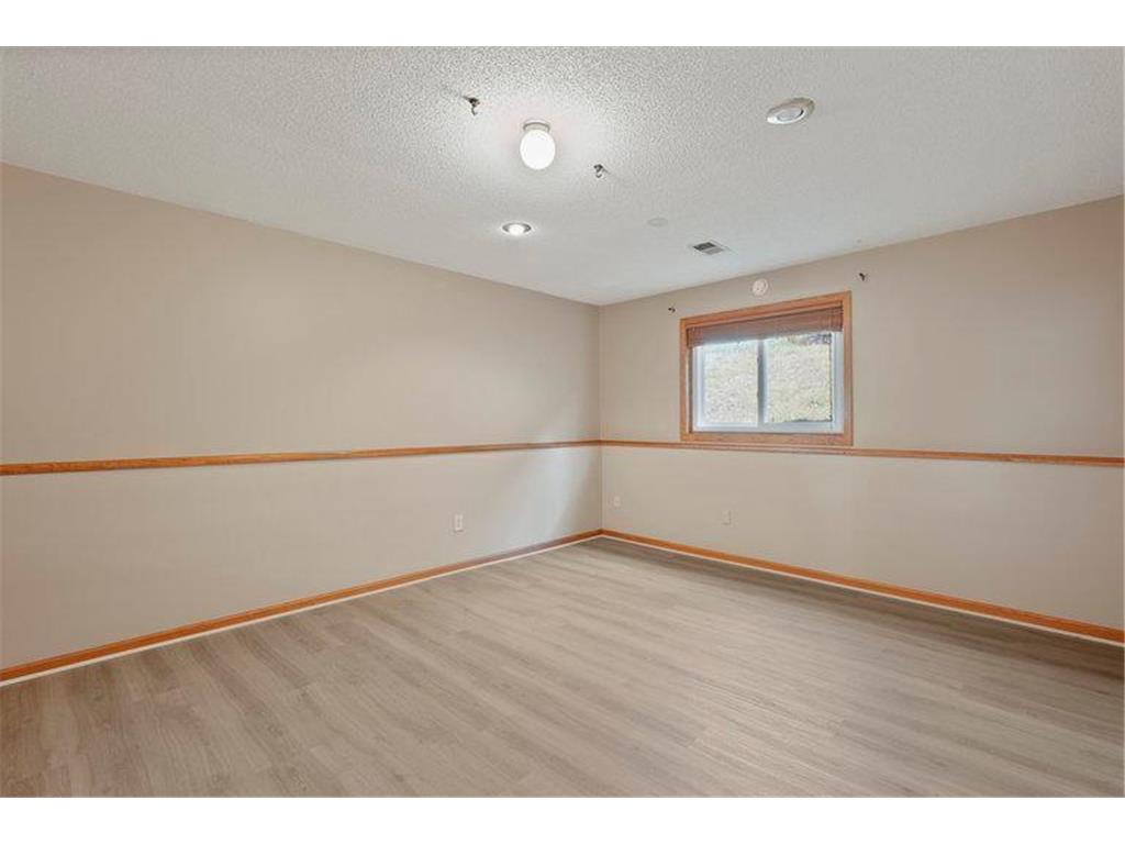 1707 Hallmark Avenue N Oakdale MN 55128 6819904 image22