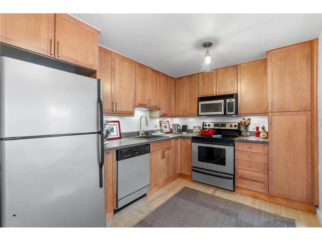 1707 Stevens Avenue #B3 Minneapolis MN 55403 7063645 image3
