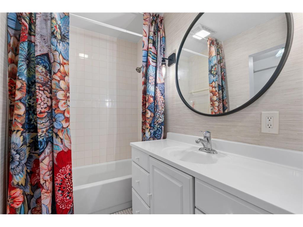 1707 Stevens Avenue #B3 Minneapolis MN 55403 7063645 image8