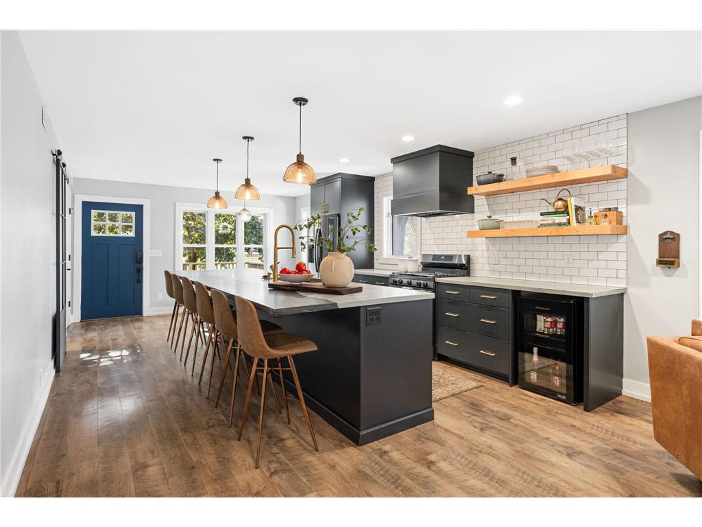 1707 University Avenue NE Minneapolis MN 55413 7064300 image1