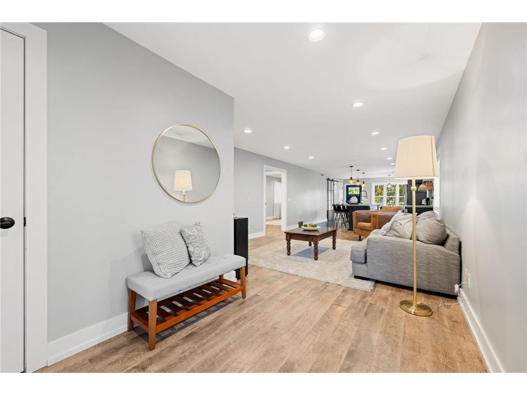 1707 University Avenue NE Minneapolis MN 55413 7064300 image12