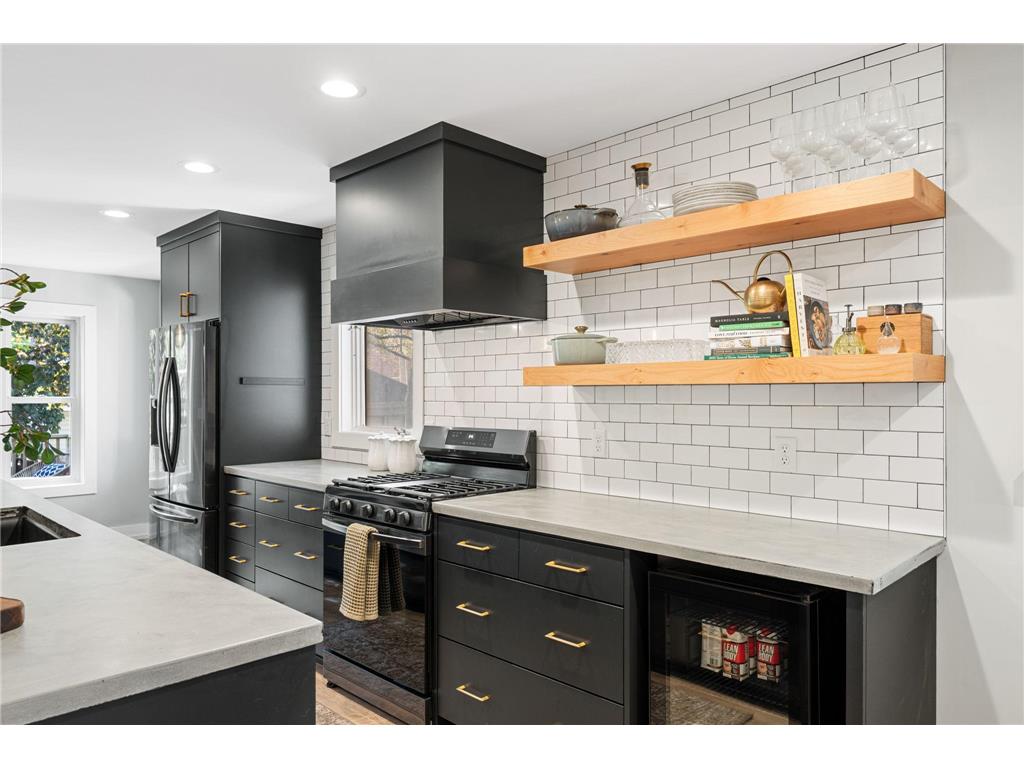 1707 University Avenue NE Minneapolis MN 55413 7064300 image2