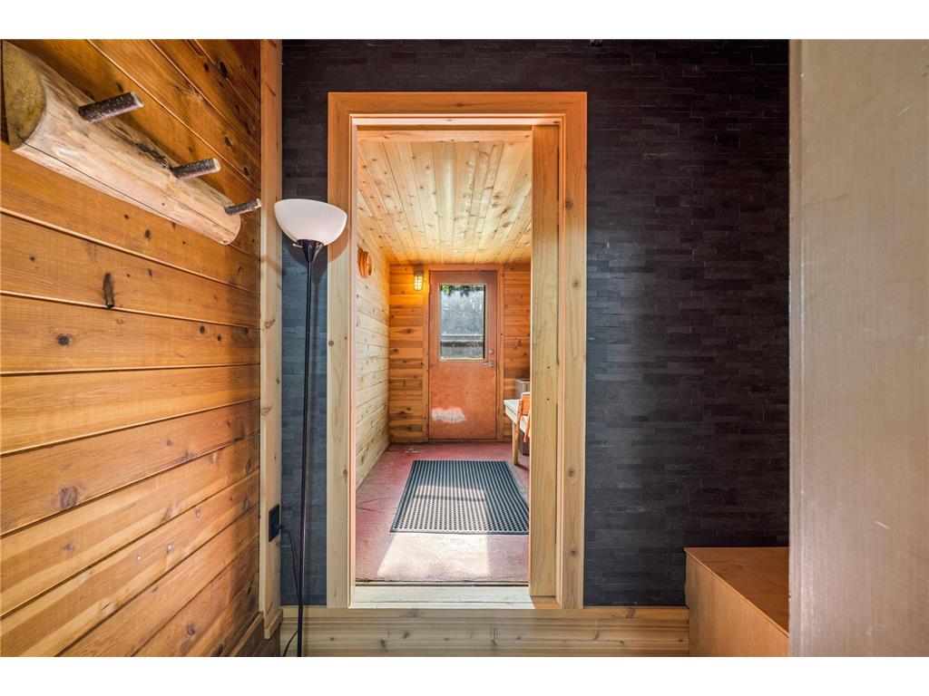 1707 University Avenue NE Minneapolis MN 55413 7064300 image24