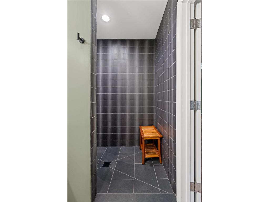 1707 University Avenue NE Minneapolis MN 55413 7064300 image27