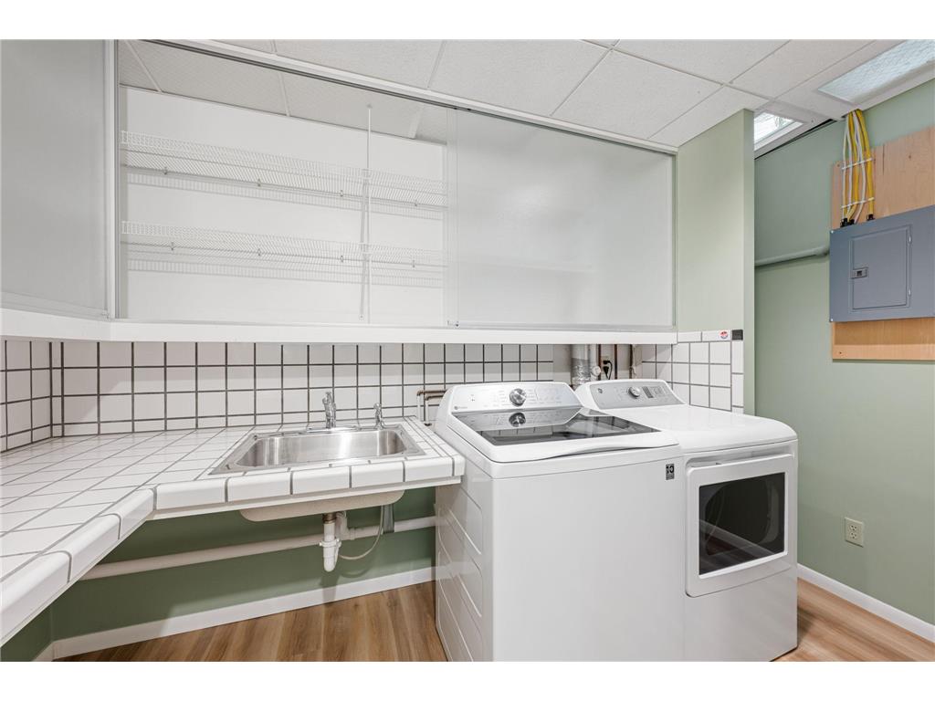 1707 University Avenue NE Minneapolis MN 55413 7064300 image36