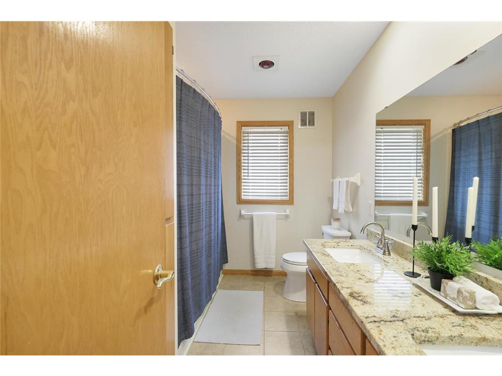 17079 Isleton Avenue Lakeville MN 55044 7063681 image23
