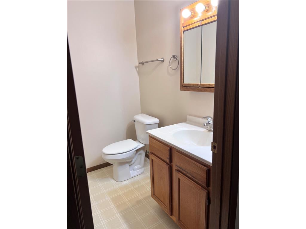 1708 E Lincoln Avenue #6 Montevideo MN 56265 7001149 image11