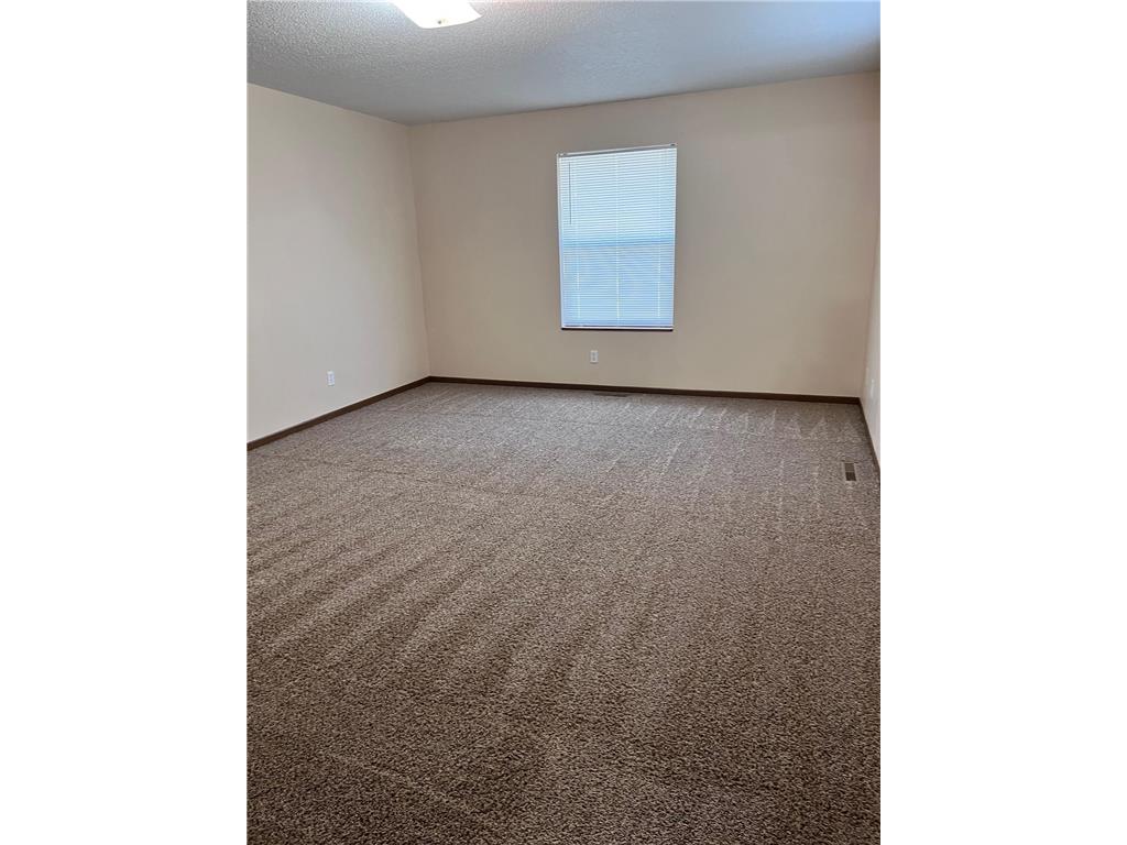 1708 E Lincoln Avenue #6 Montevideo MN 56265 7001149 image20