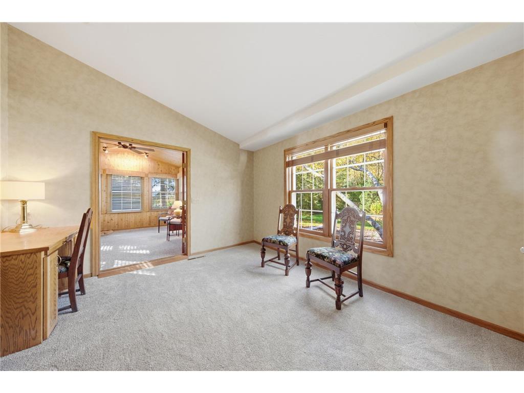 1708 Kerry Lane Woodbury MN 55125 6782564 image14