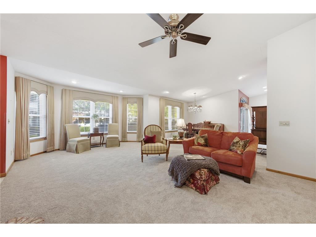 1708 Kerry Lane Woodbury MN 55125 6782564 image23