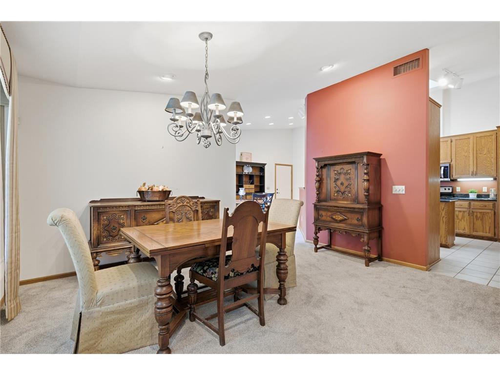 1708 Kerry Lane Woodbury MN 55125 6782564 image24