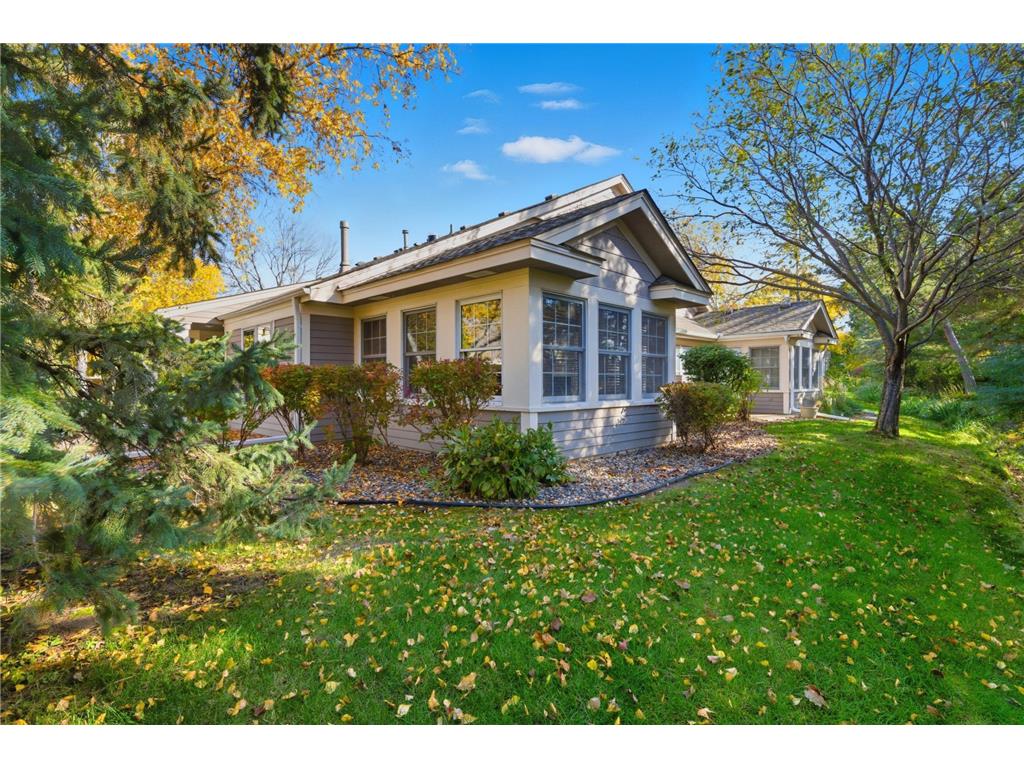 1708 Kerry Lane Woodbury MN 55125 6782564 image30