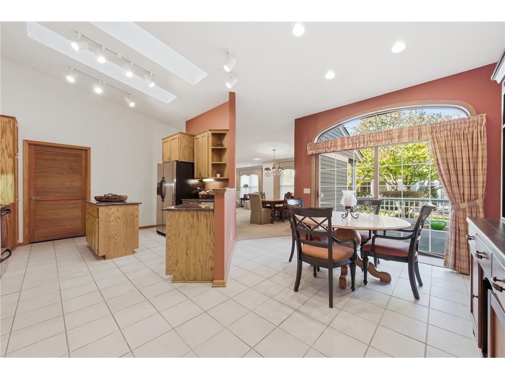 1708 Kerry Lane Woodbury MN 55125 6782564 image5